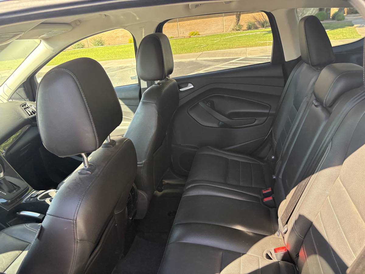 Ford Escape photo 18
