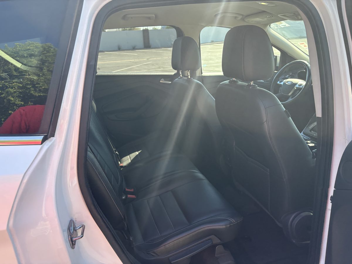Ford Escape photo 23