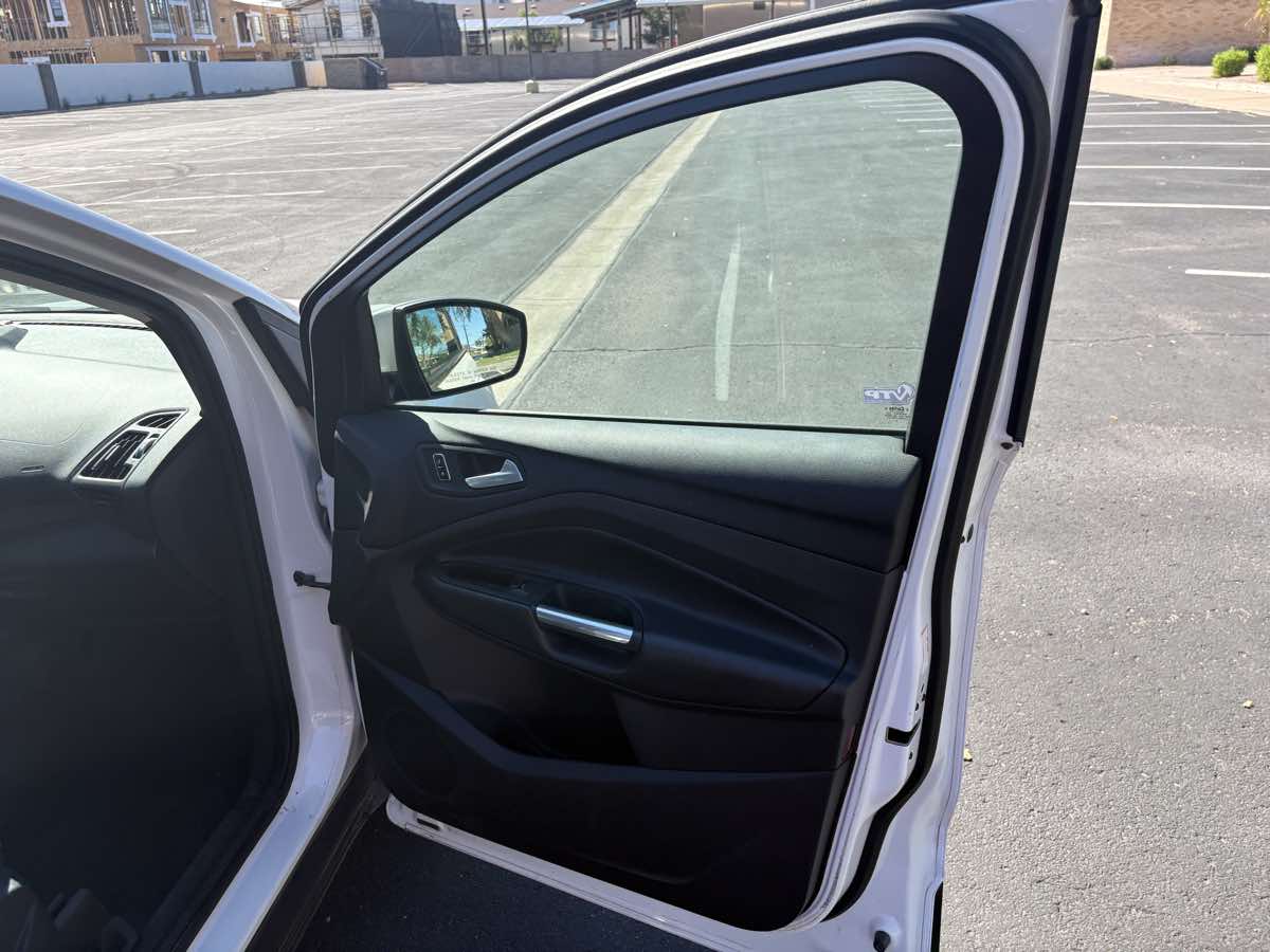 Ford Escape photo 25