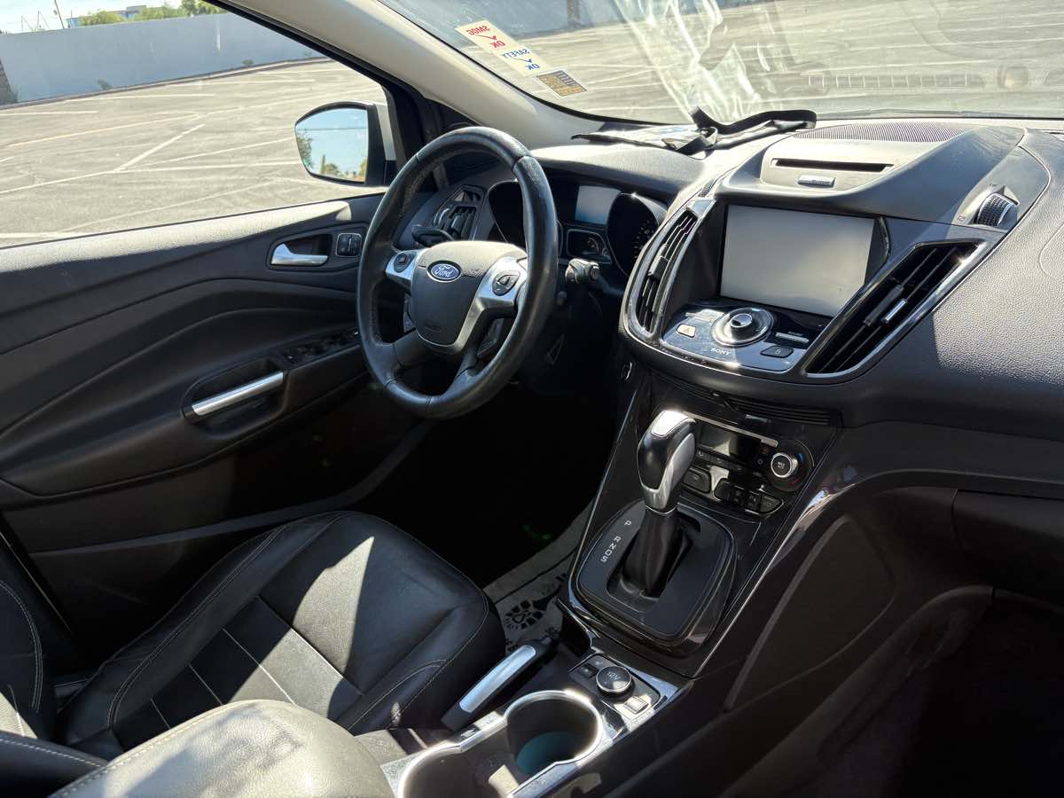 Ford Escape photo 27