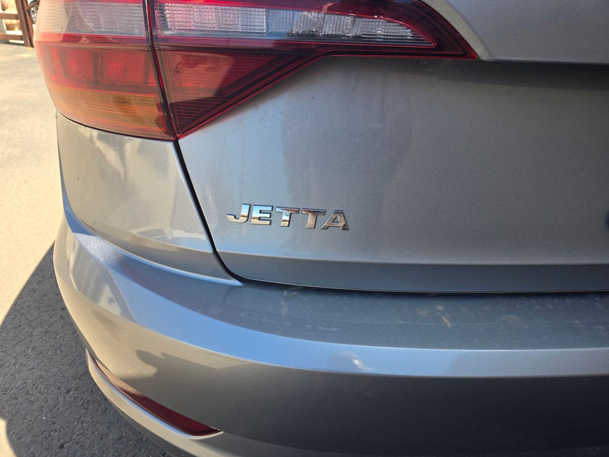 Volkswagen Jetta photo 4