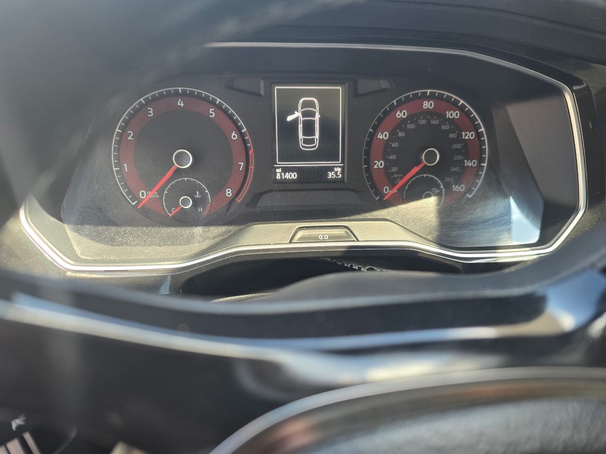 Volkswagen Jetta photo 9