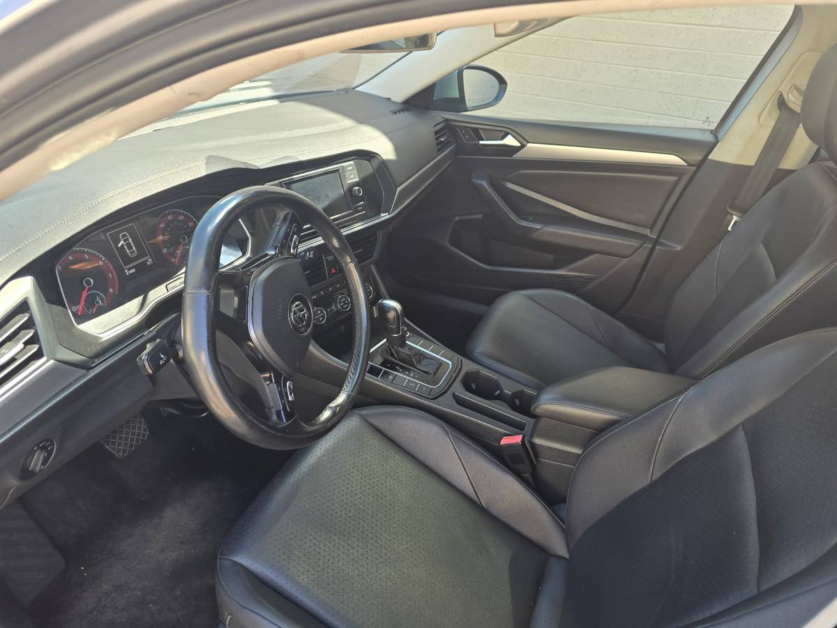 Volkswagen Jetta photo 10