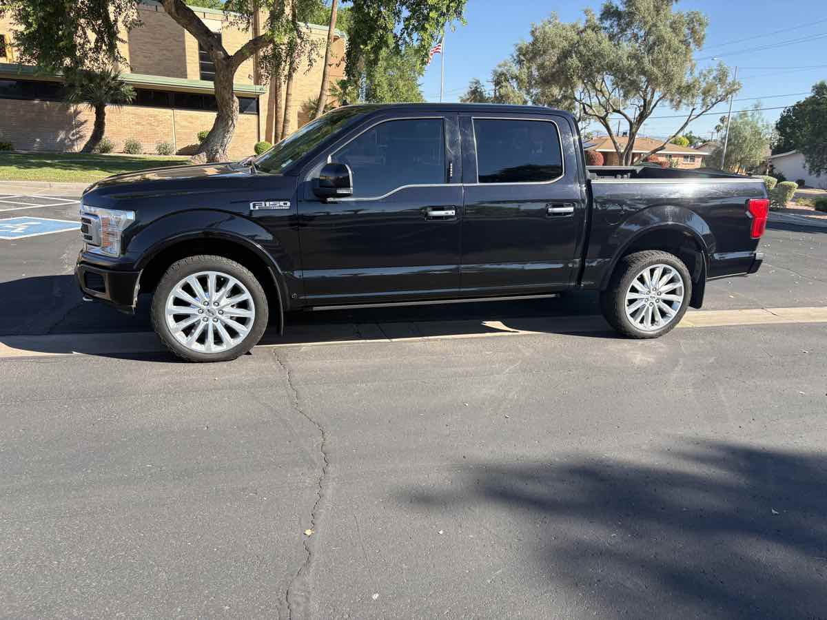 Ford F-150 photo 3