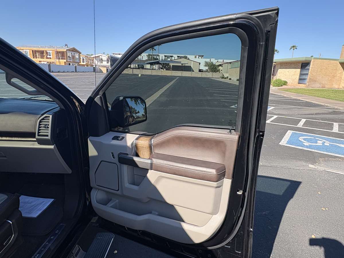 Ford F-150 photo 24