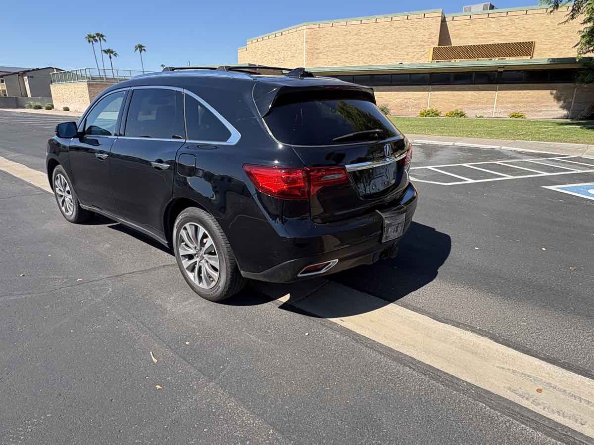 Acura MDX photo 2