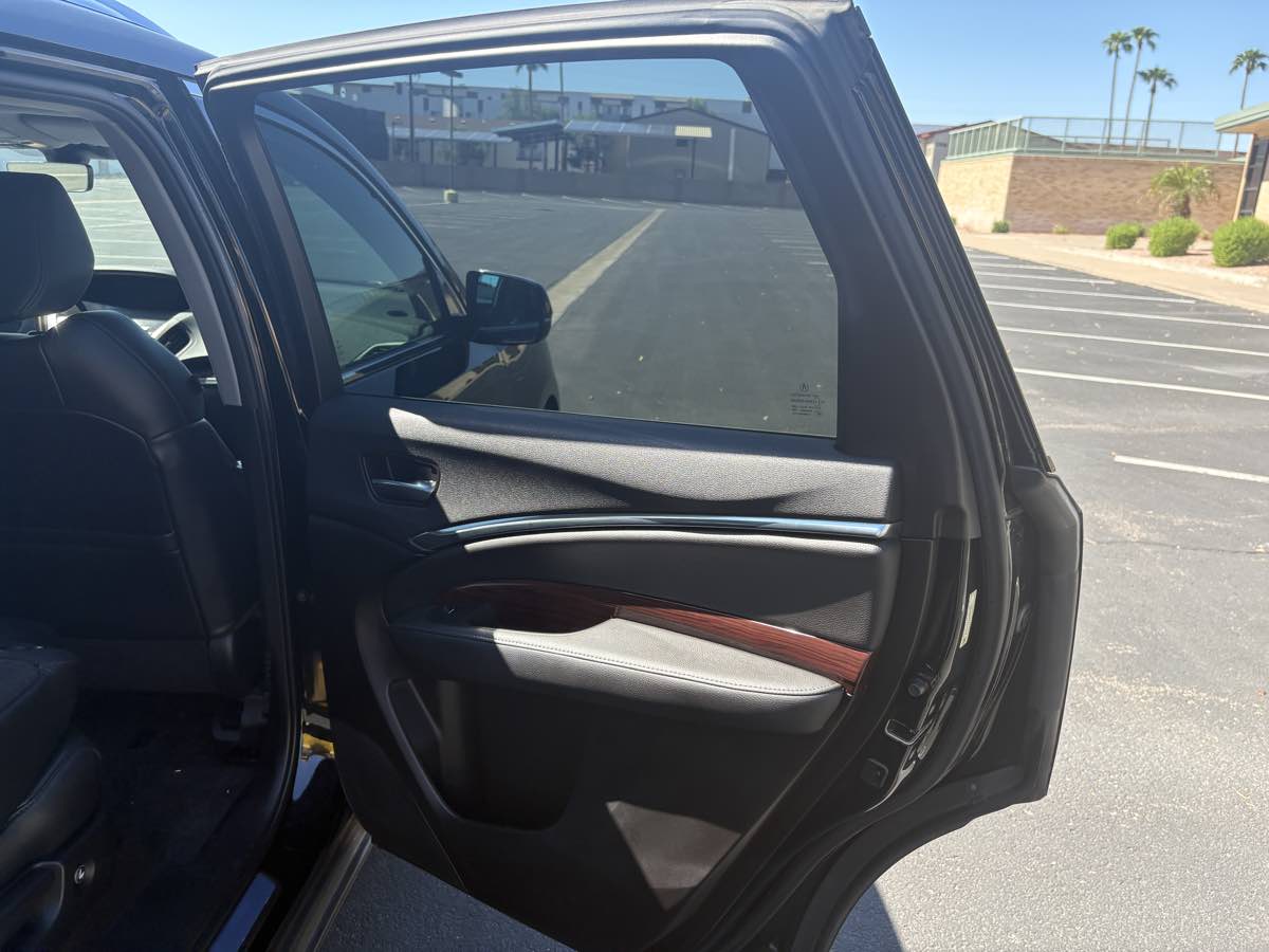Acura MDX photo 19