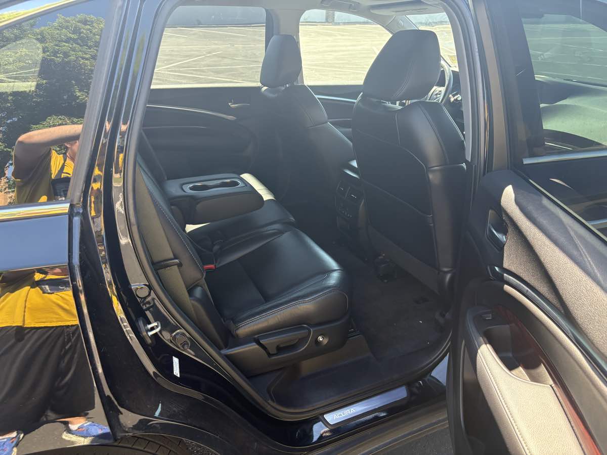 Acura MDX photo 20