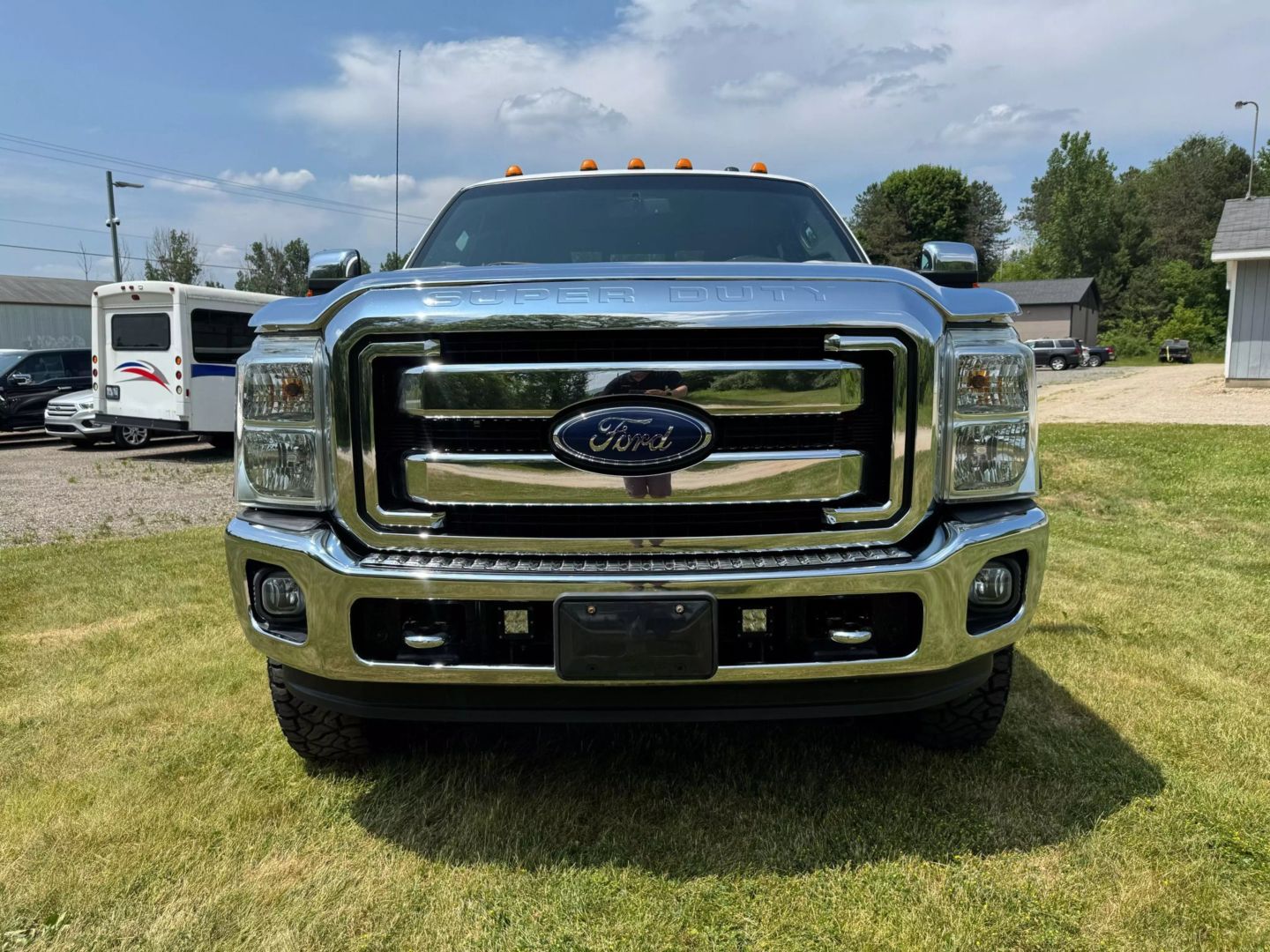 2016 Ford F-350 Lariat photo 2