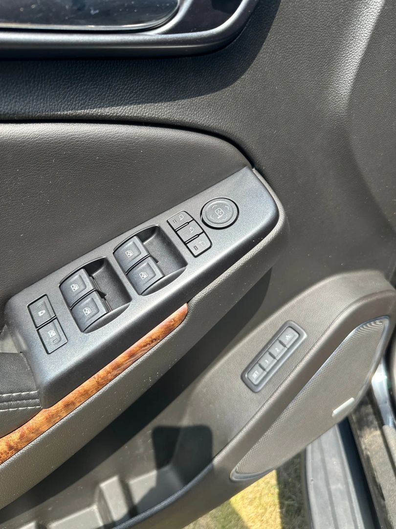 2018 Chevrolet Tahoe Premier photo 12