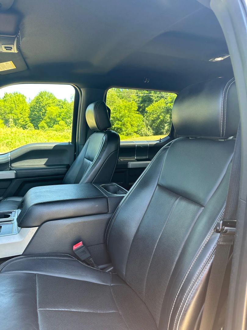 2019 Ford F-150 Lariat photo 14