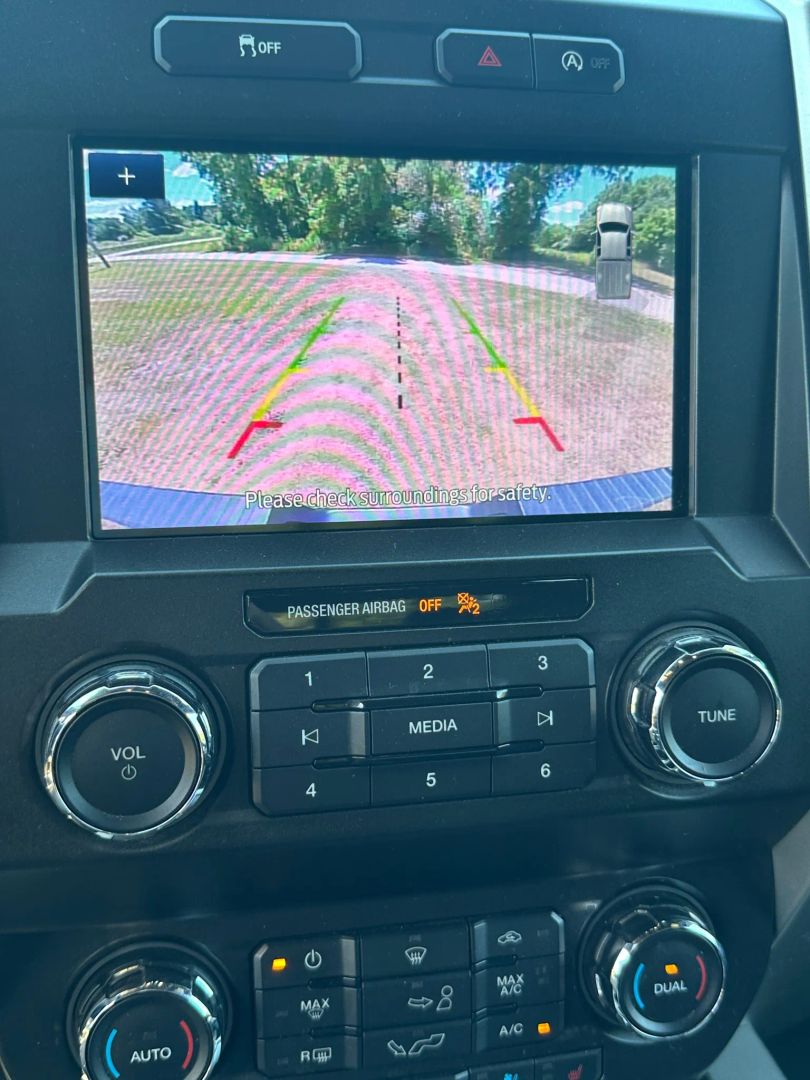 2019 Ford F-150 Lariat photo 22