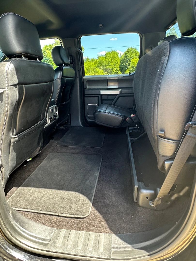 2019 Ford F-150 Lariat photo 27
