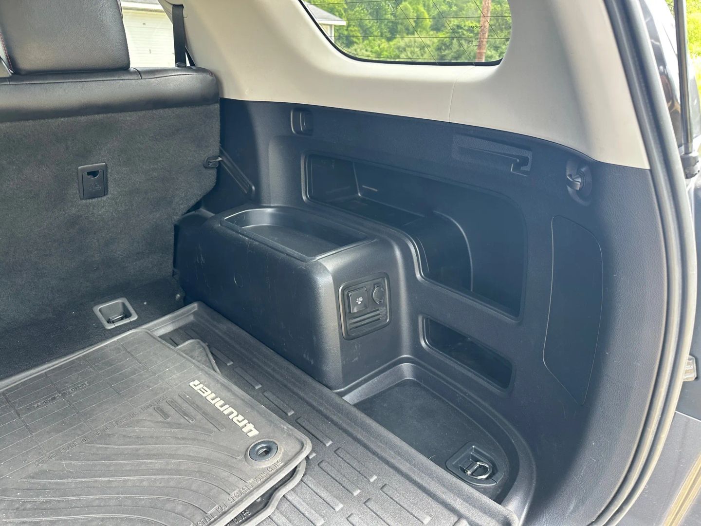 2016 Toyota 4Runner TRD Pro photo 9