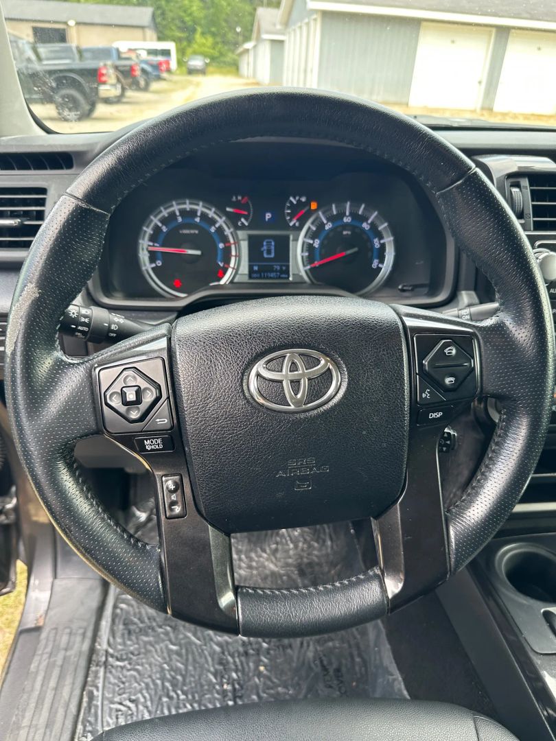 2016 Toyota 4Runner TRD Pro photo 17