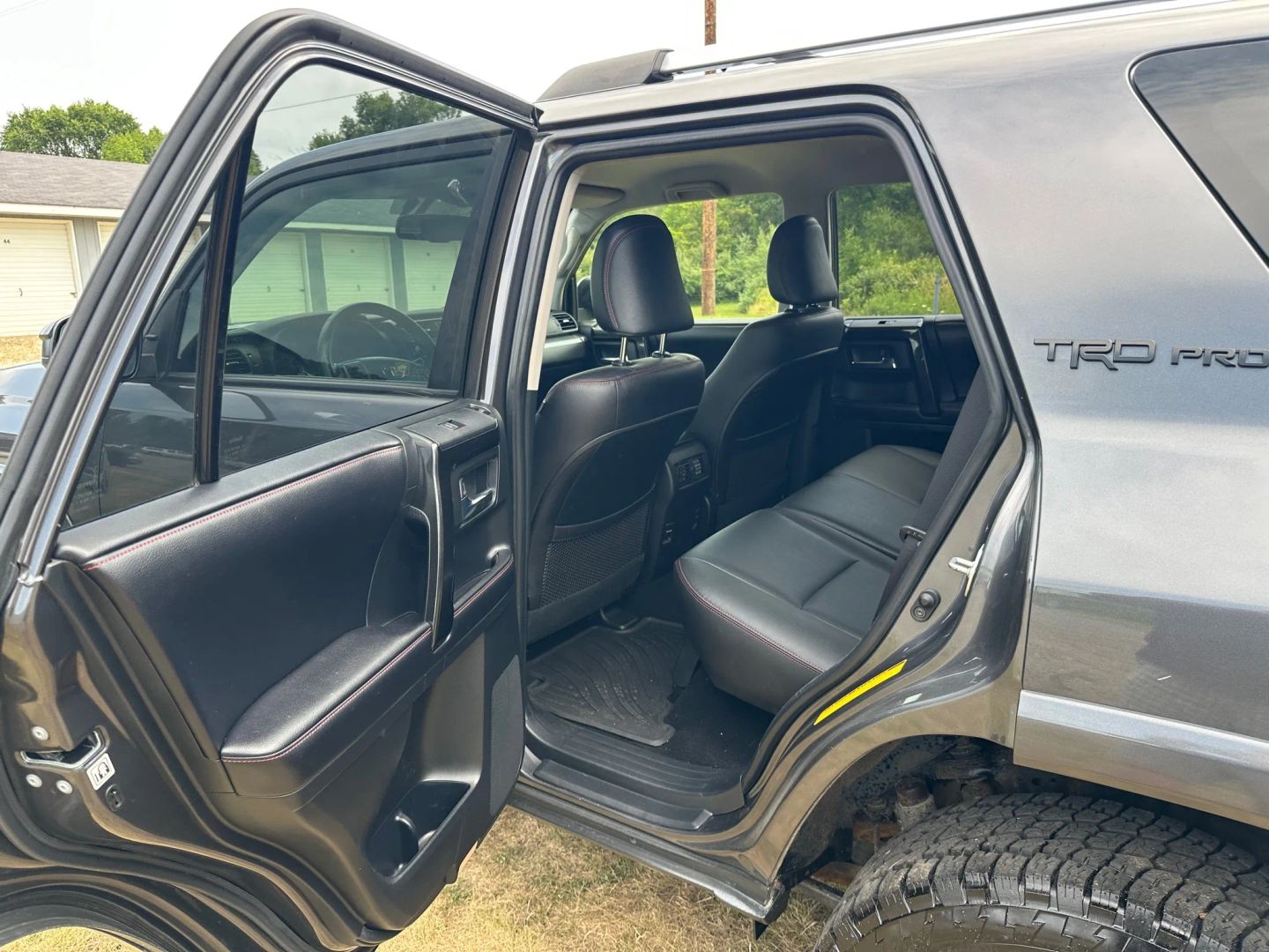 2016 Toyota 4Runner TRD Pro photo 28