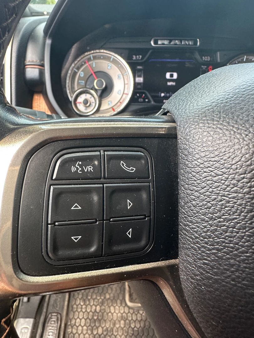 2021 Ram 2500 Longhorn photo 17
