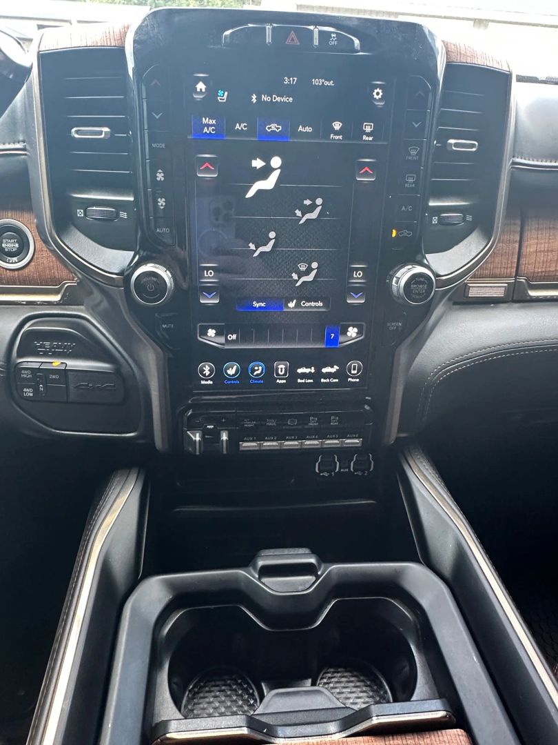 2021 Ram 2500 Longhorn photo 21