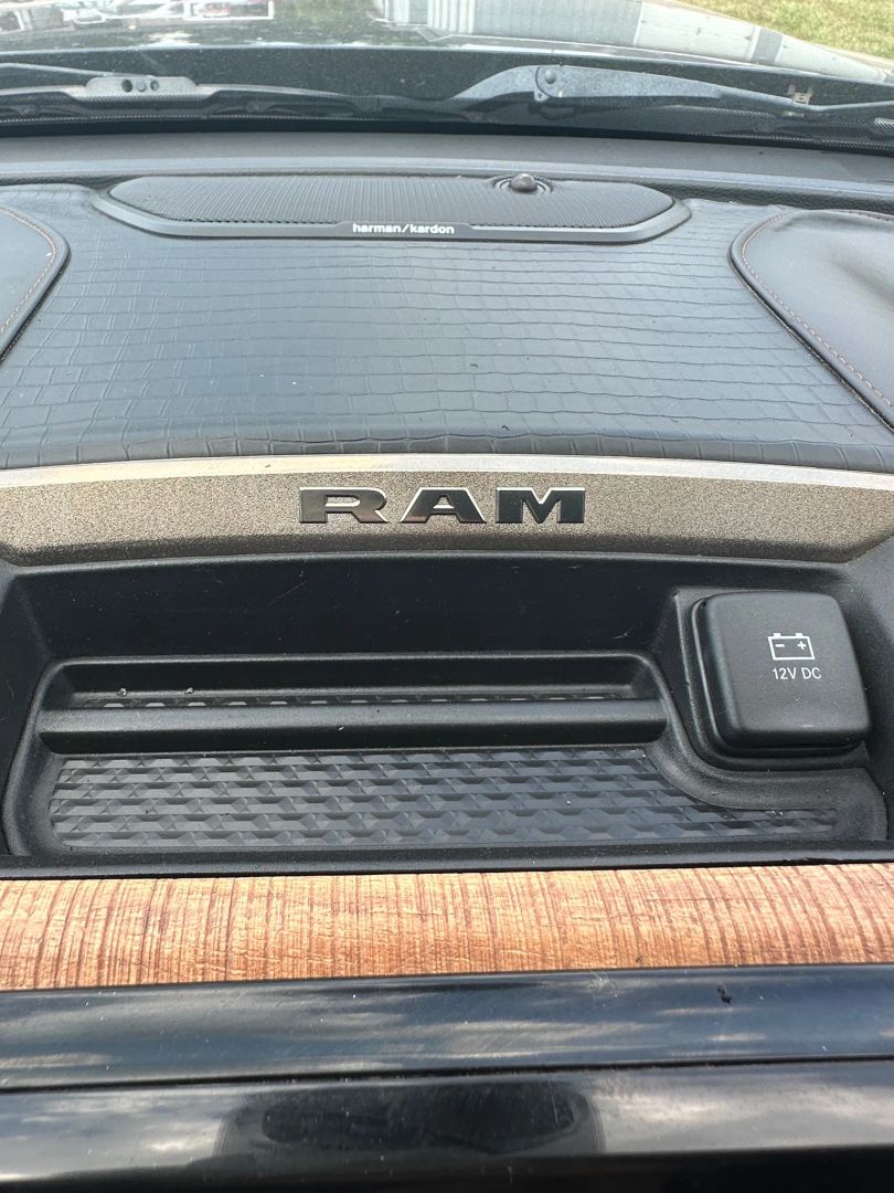 2021 Ram 2500 Longhorn photo 27