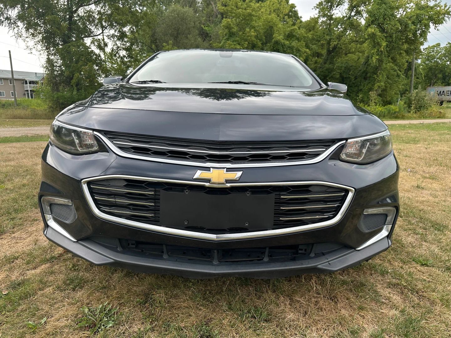 2016 Chevrolet Malibu 1LT photo 2