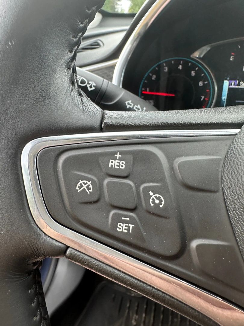 2016 Chevrolet Malibu 1LT photo 14