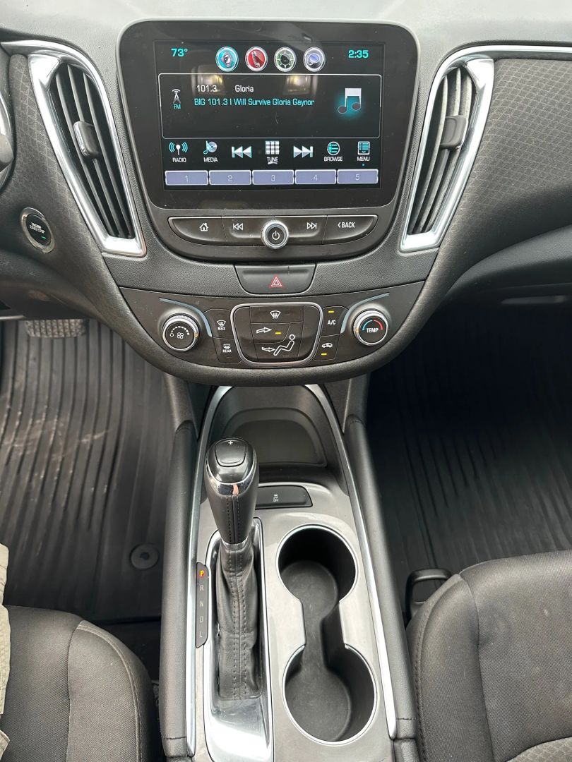 2016 Chevrolet Malibu 1LT photo 17