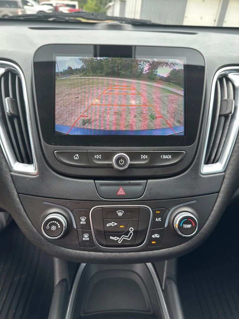 2016 Chevrolet Malibu 1LT photo 18