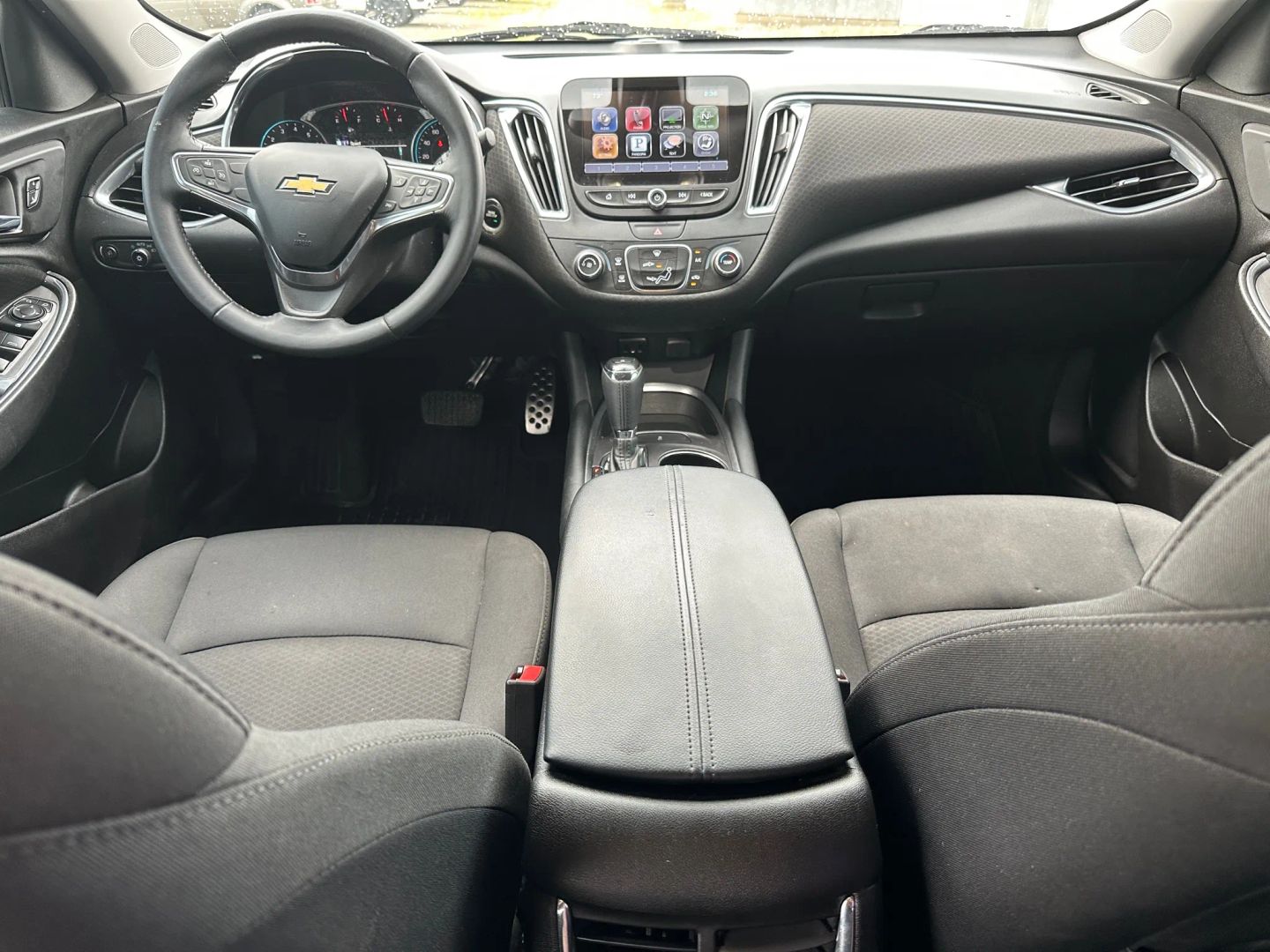 2016 Chevrolet Malibu 1LT photo 24