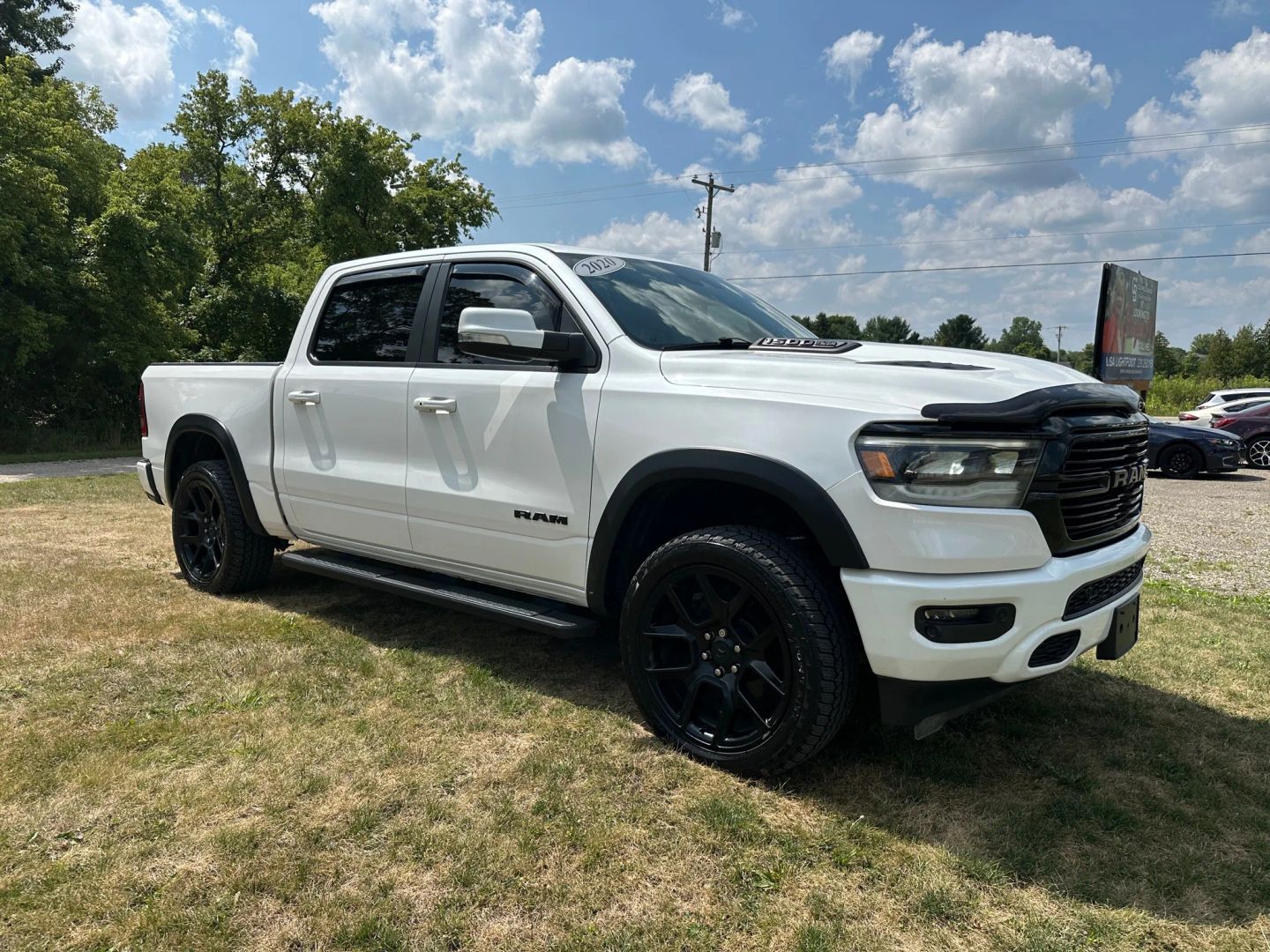 2020 Ram 1500 Laramie photo 3