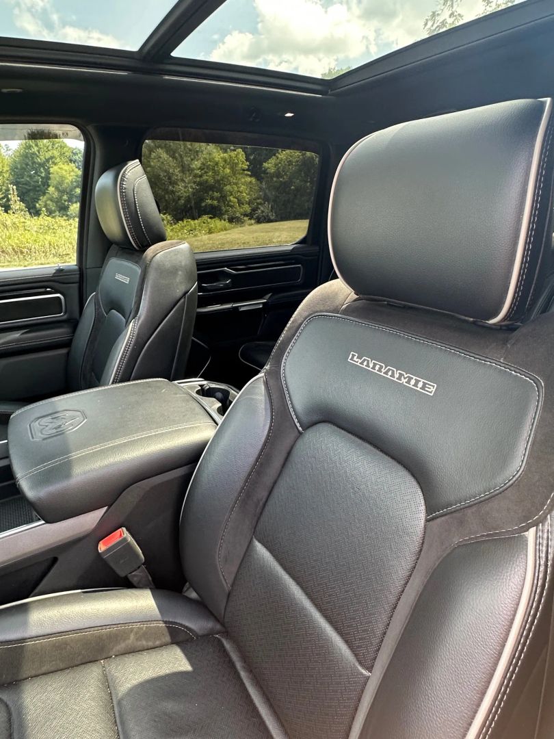 2020 Ram 1500 Laramie photo 11