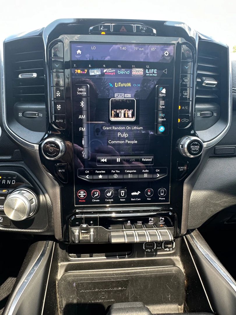 2020 Ram 1500 Laramie photo 14