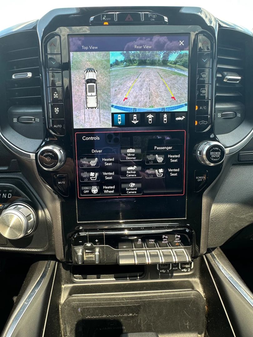 2020 Ram 1500 Laramie photo 16