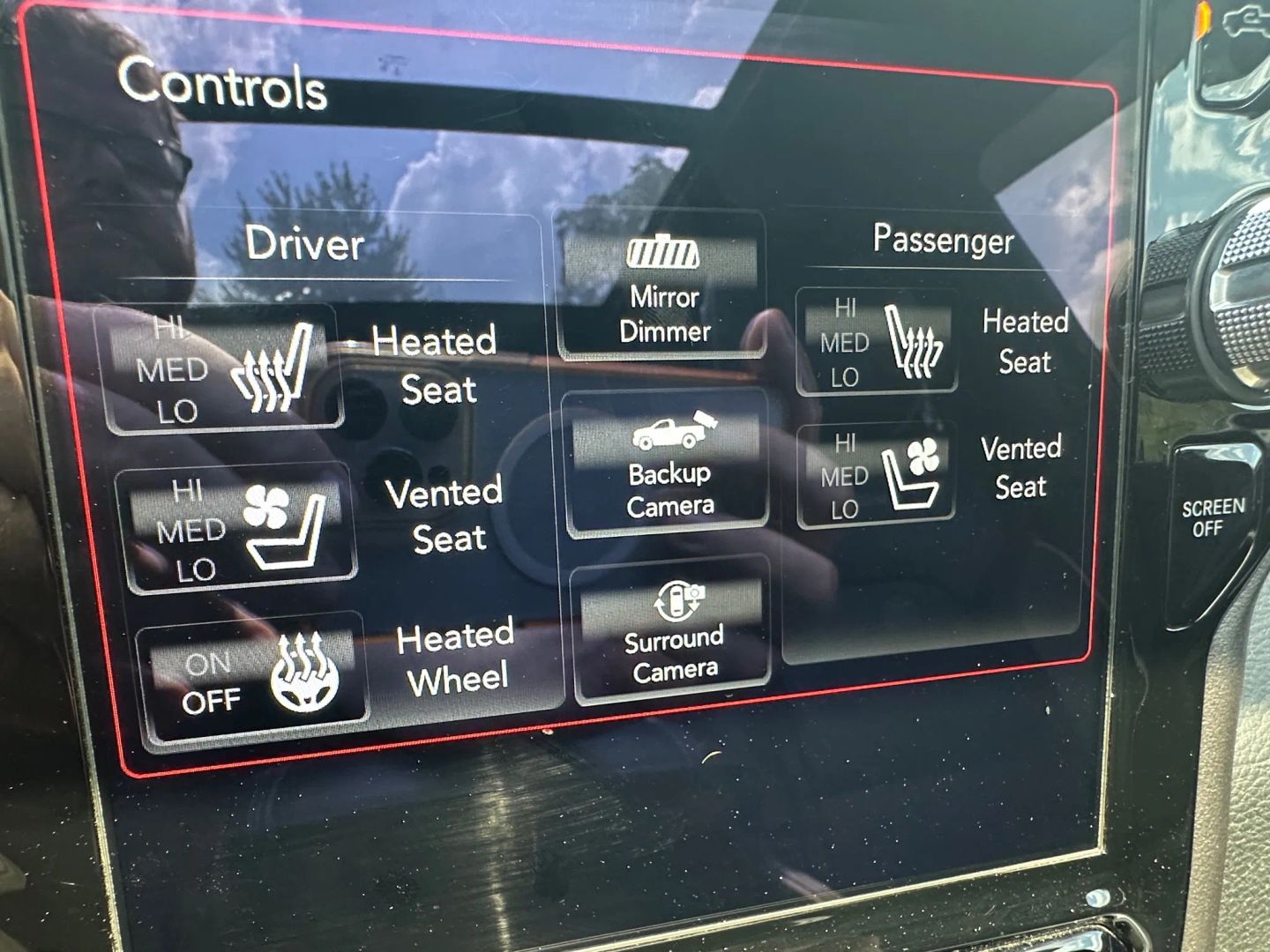 2020 Ram 1500 Laramie photo 17