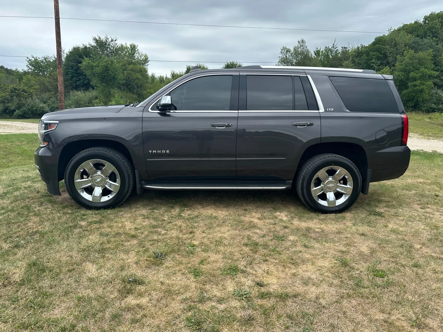 2016 Chevrolet Tahoe LTZ photo 2