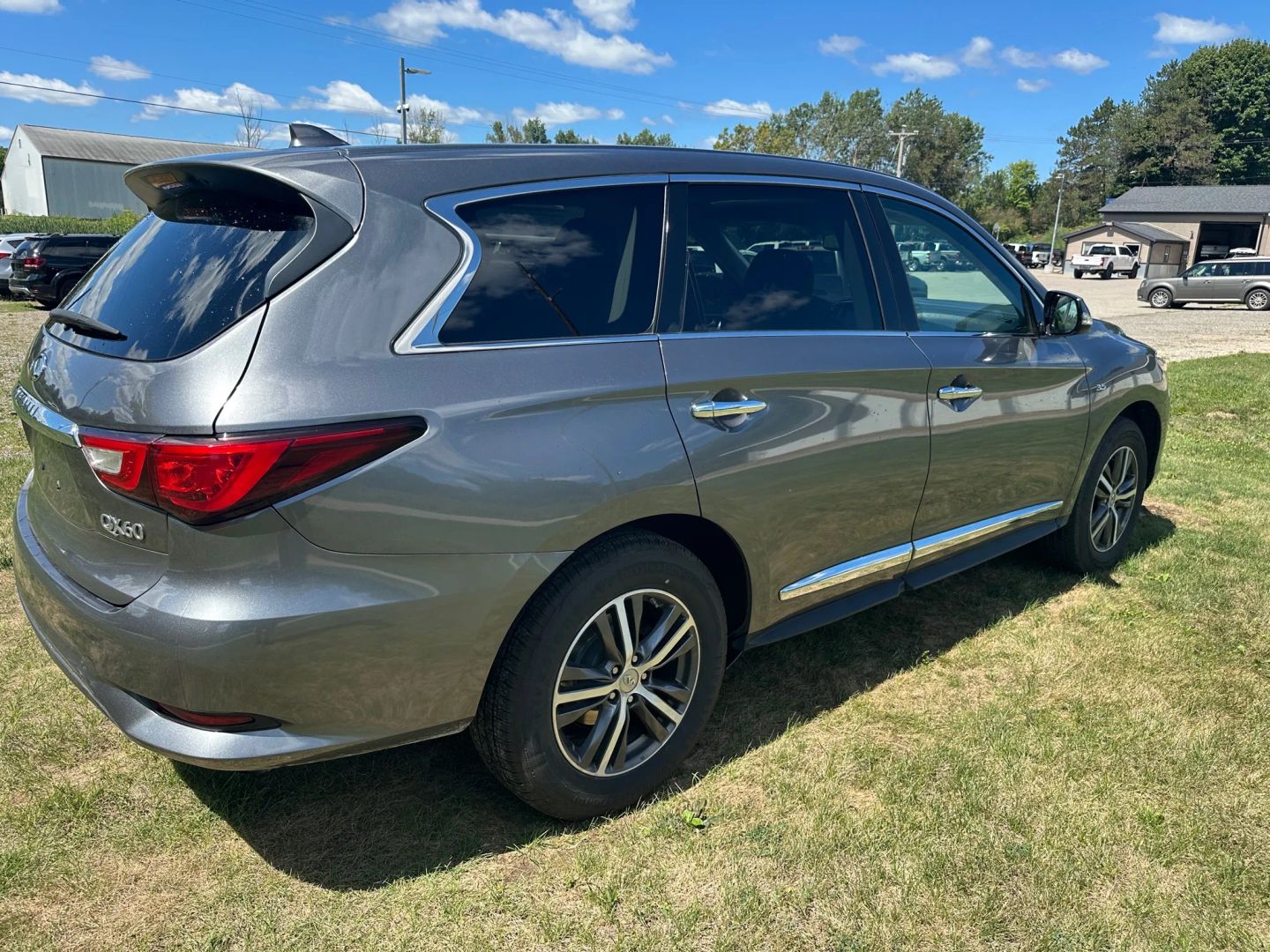 2018 Infiniti QX60 photo 4