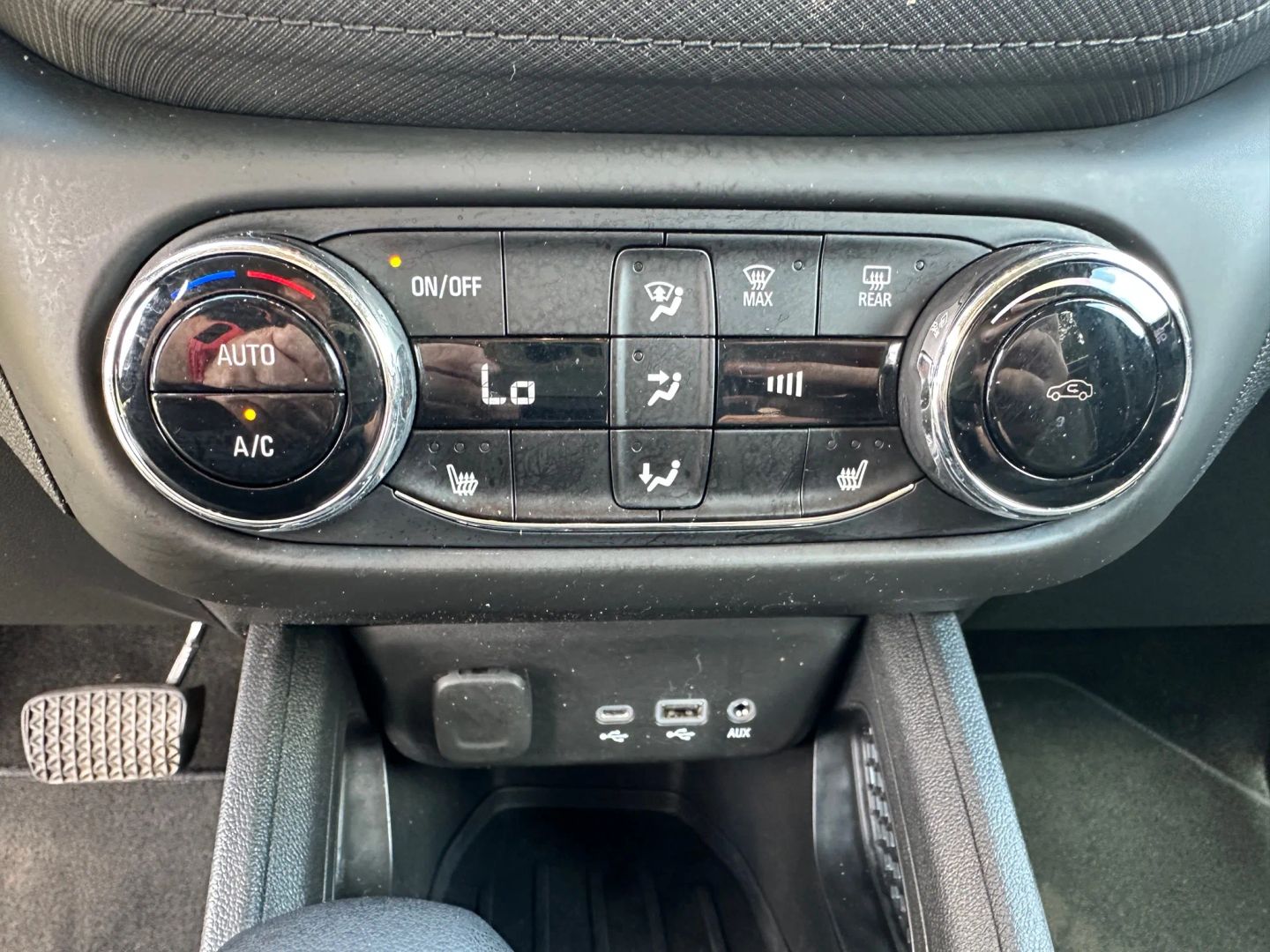 2021 Chevrolet Trailblazer LT photo 16