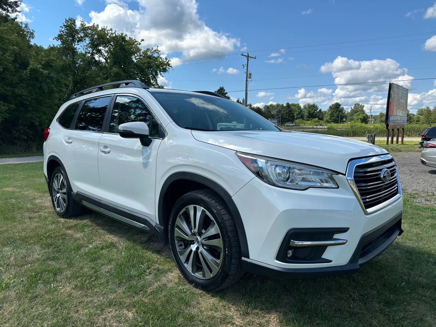 2019 Subaru Ascent Limited photo 3