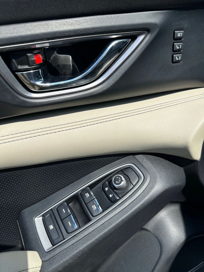 2019 Subaru Ascent Limited photo 6