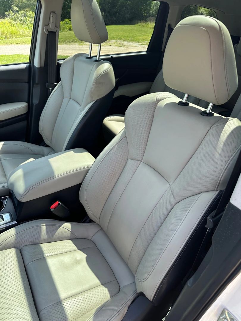 2019 Subaru Ascent Limited photo 9
