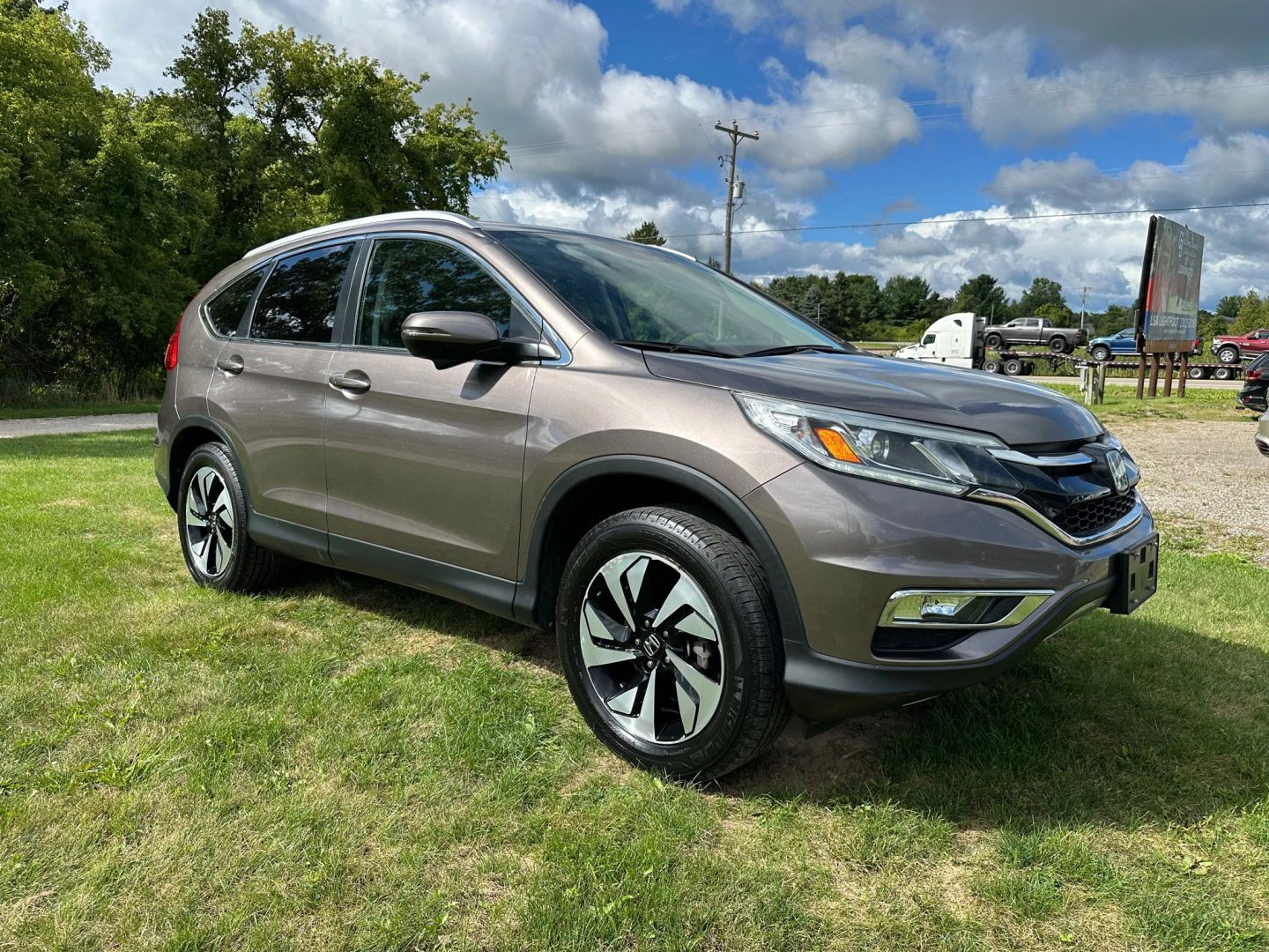 2016 Honda CR-V Touring photo 3