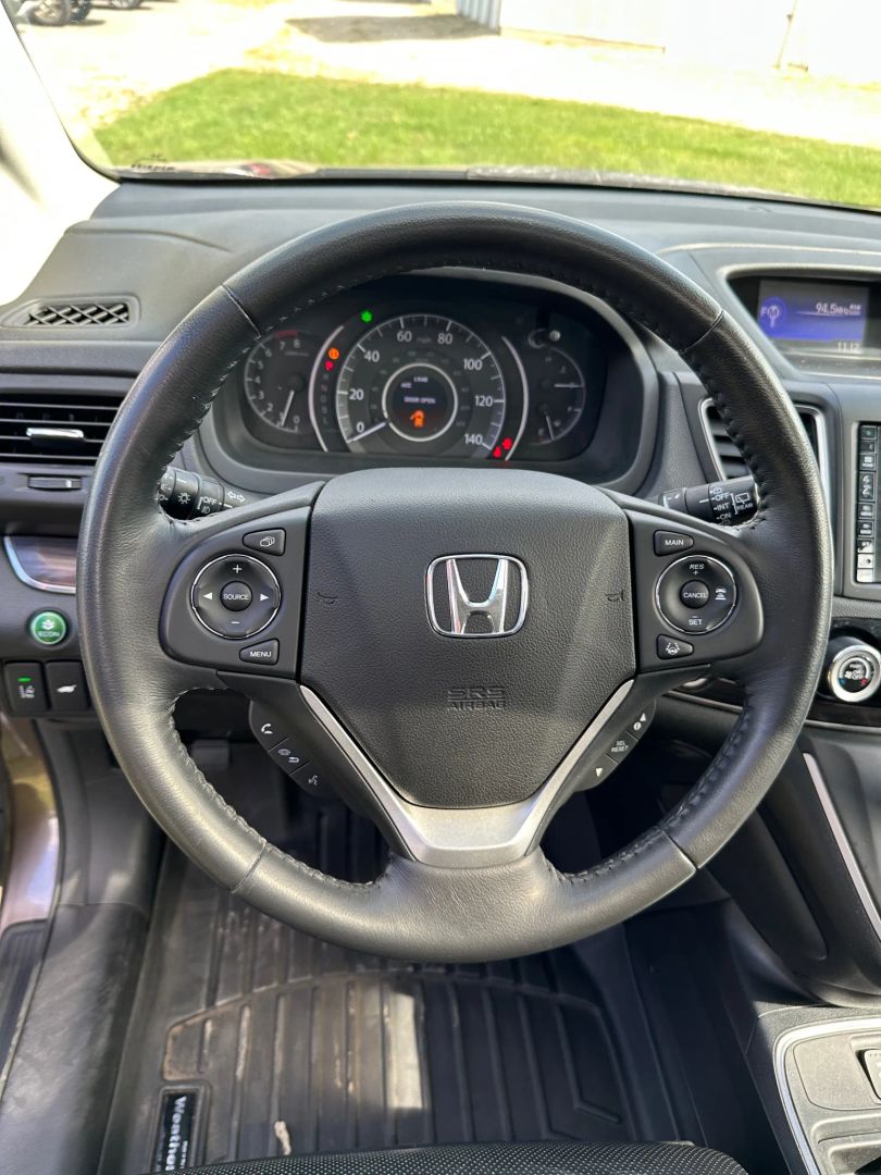 2016 Honda CR-V Touring photo 17