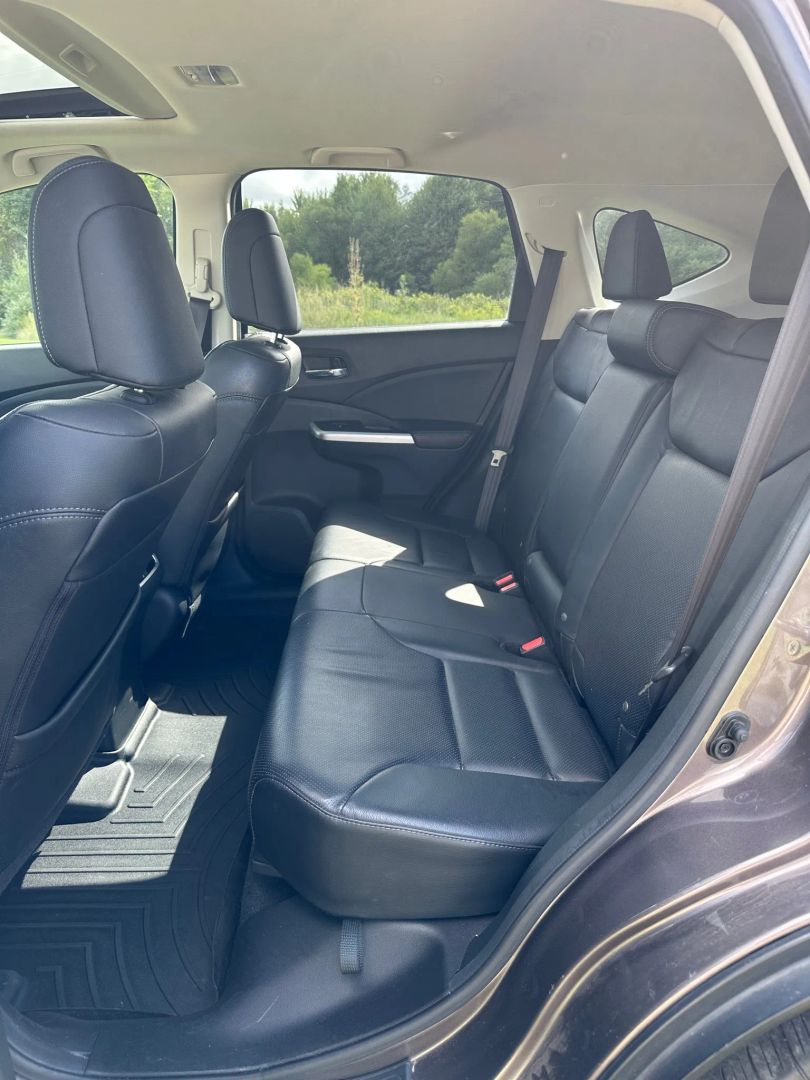 2016 Honda CR-V Touring photo 25