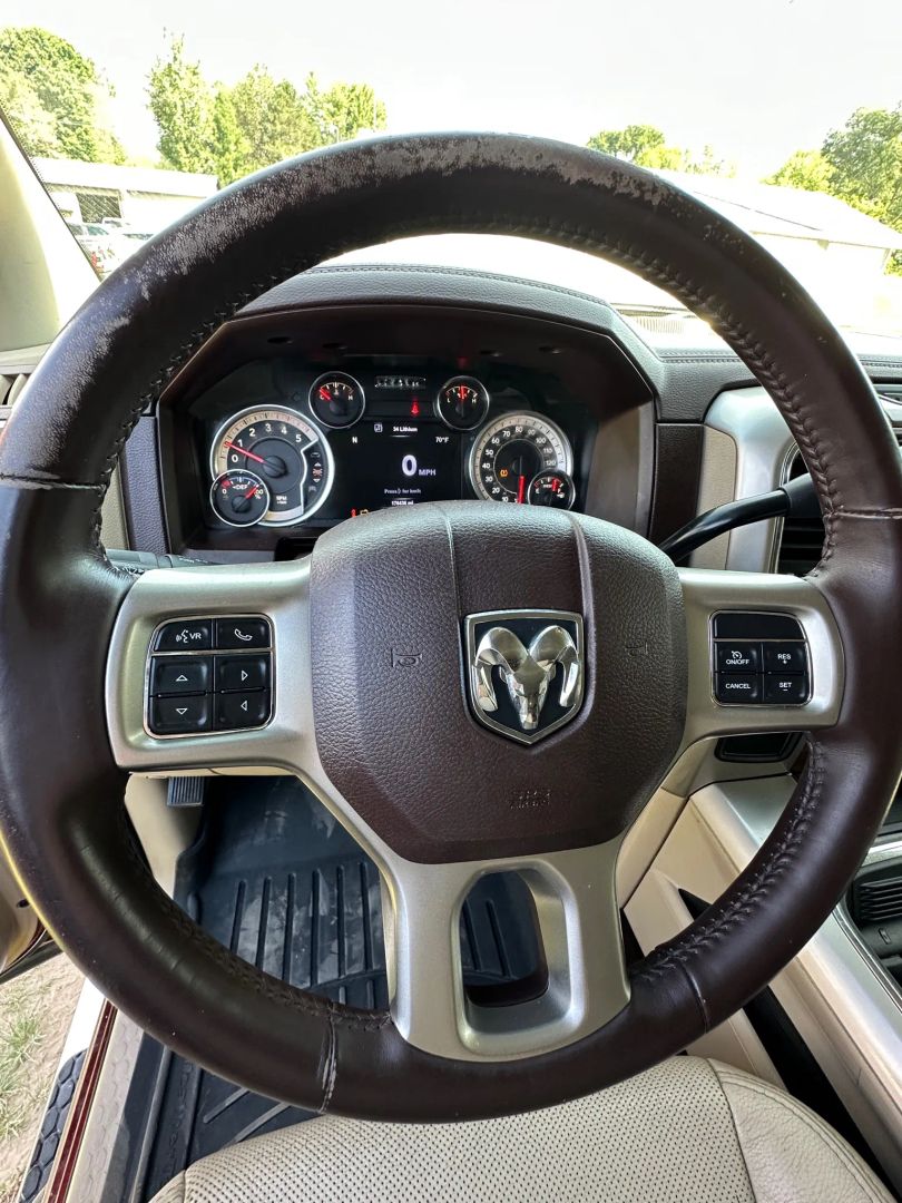 2017 Ram 2500 Laramie photo 13