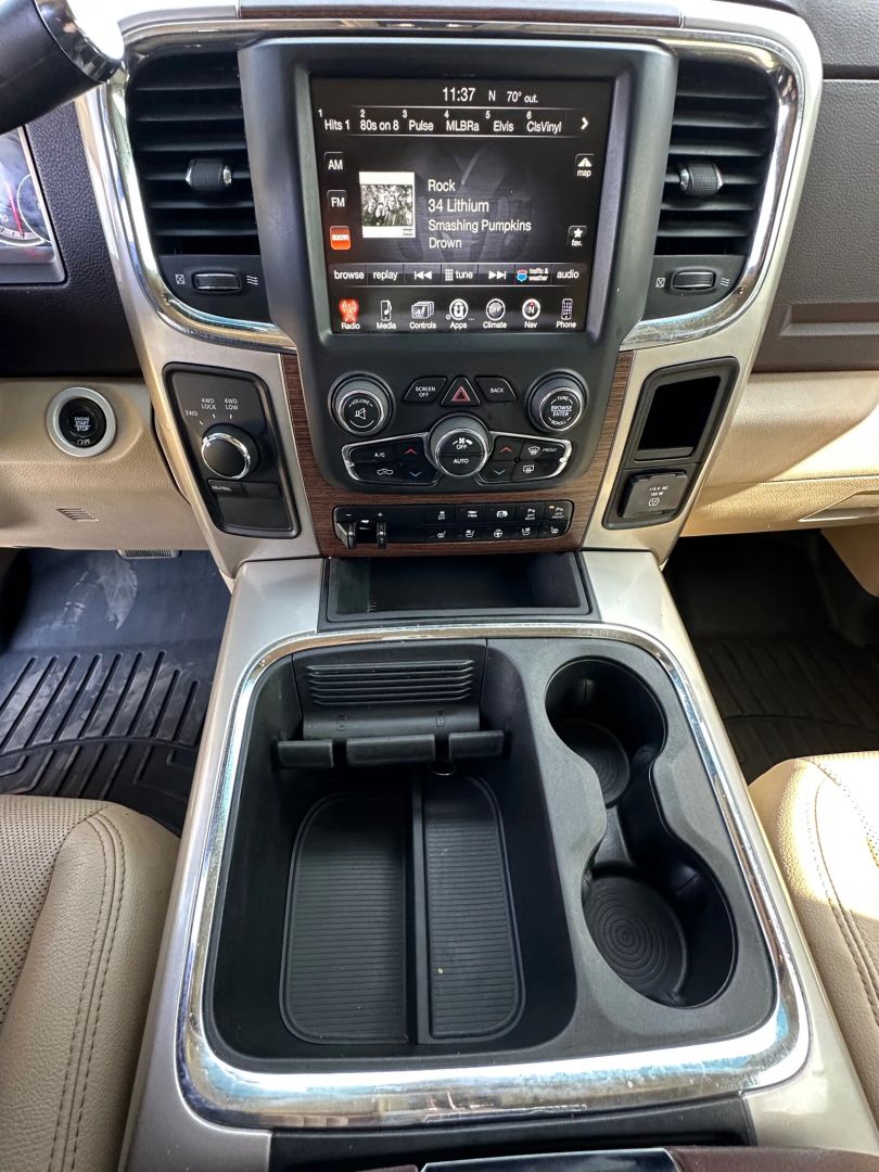 2017 Ram 2500 Laramie photo 18