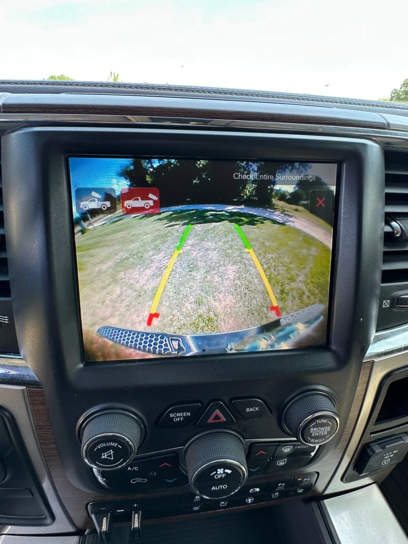 2017 Ram 2500 Laramie photo 23