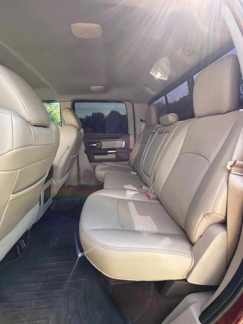 2017 Ram 2500 Laramie photo 27