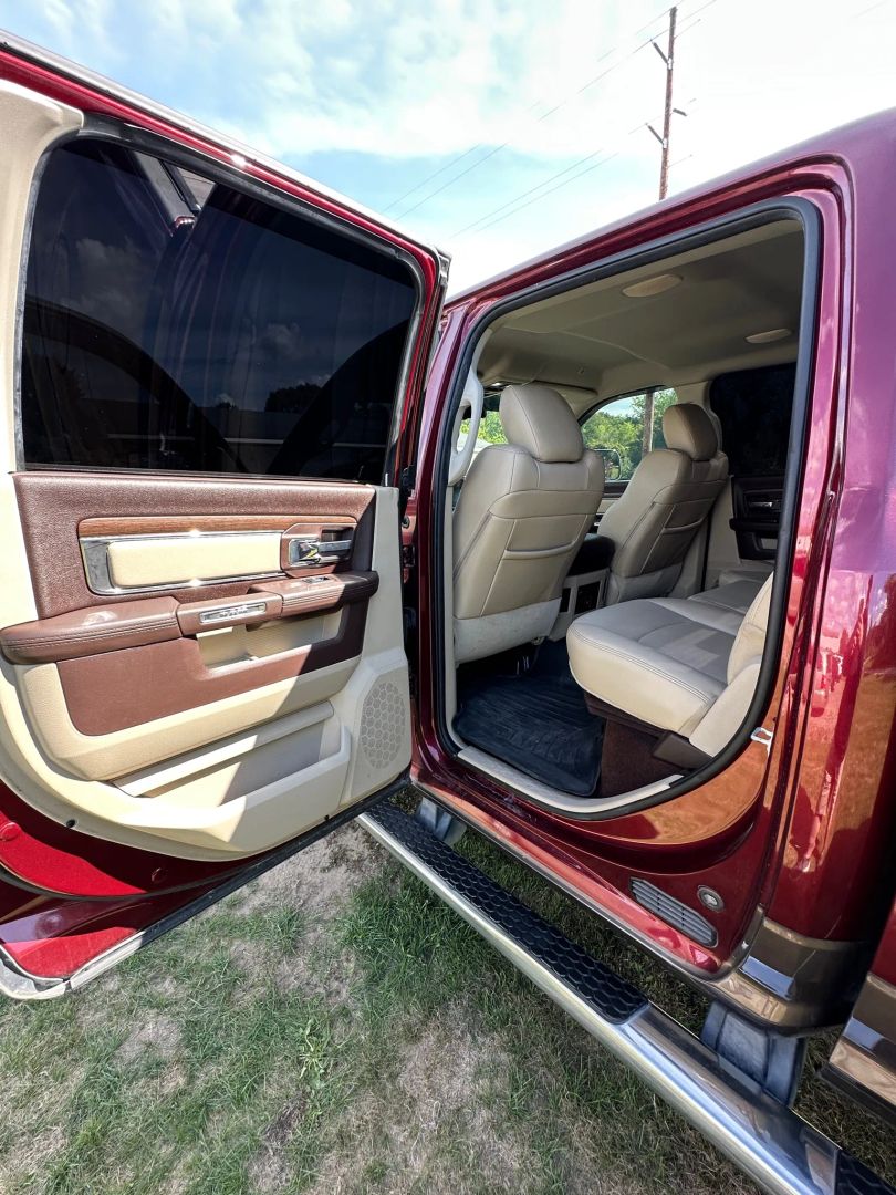 2017 Ram 2500 Laramie photo 29