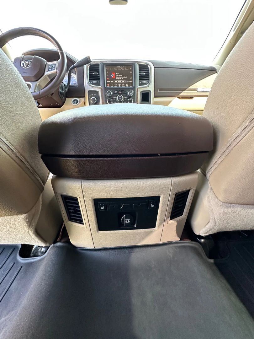 2017 Ram 2500 Laramie photo 32