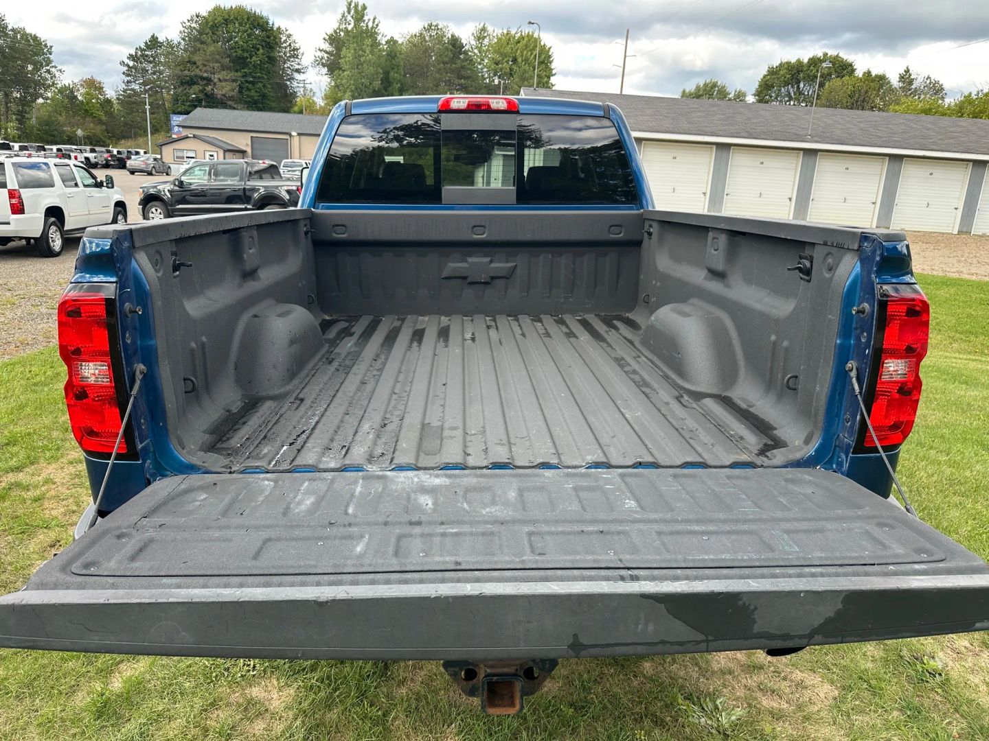 2017 Chevrolet Silverado 3500HD High Country photo 6