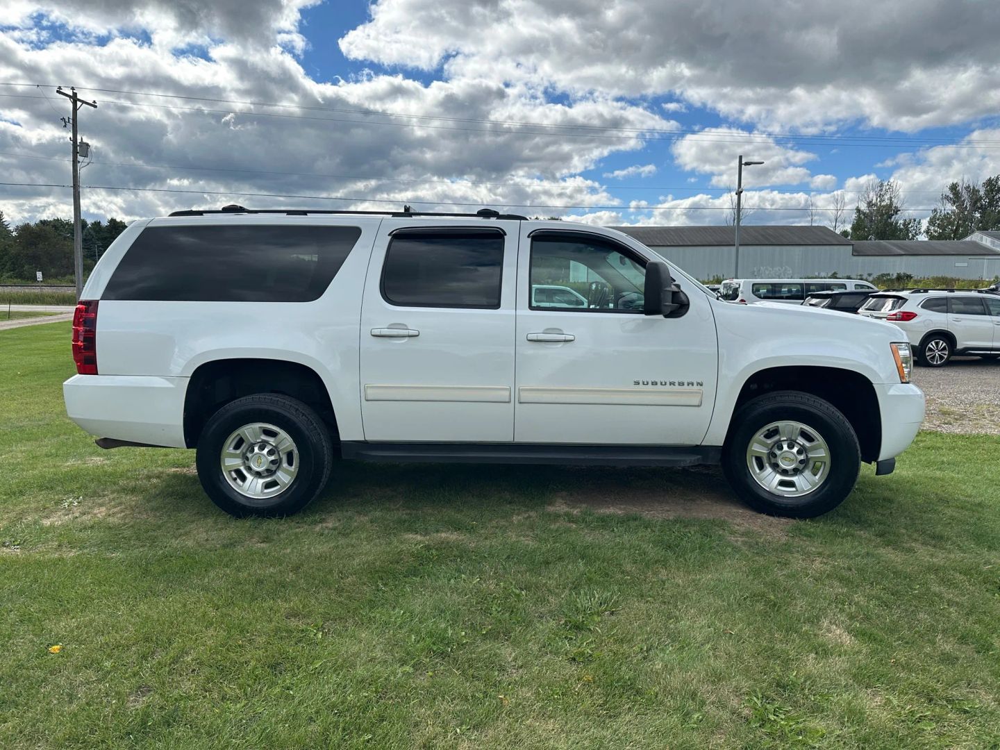 2012 Chevrolet Suburban LS photo 4